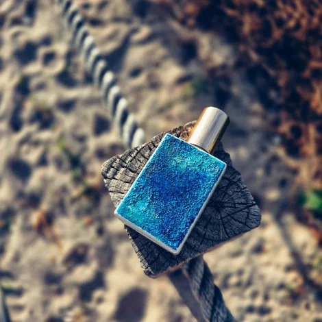 Artisan hand-painted perfume bottle Breeze